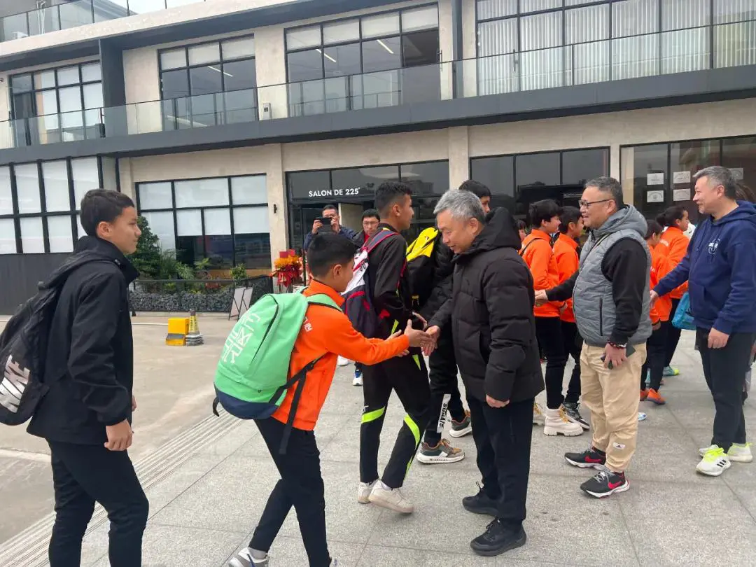 为什么刻苦训练对篮球运动员发展至关重要_1
